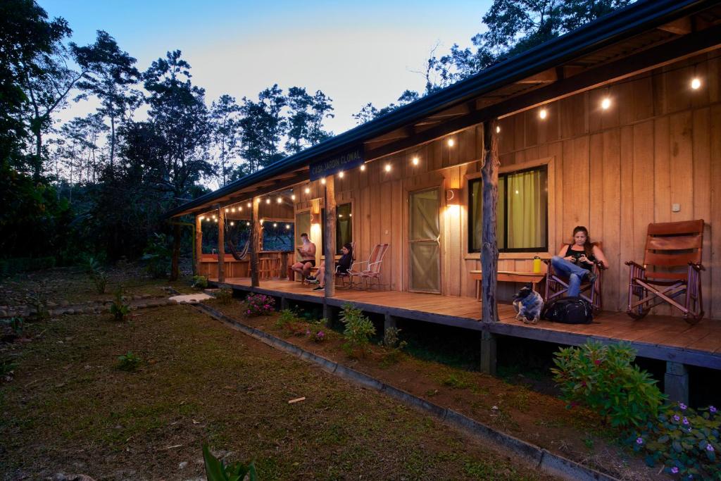 Finca Amistad Cacao Lodge - Three-Bedroom Bungalow