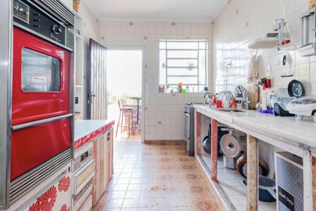 Kuchyň nebo kuchyňský kout v ubytování Paradiso Hostel & Suites - TOP 1 DE SÃO PAULO