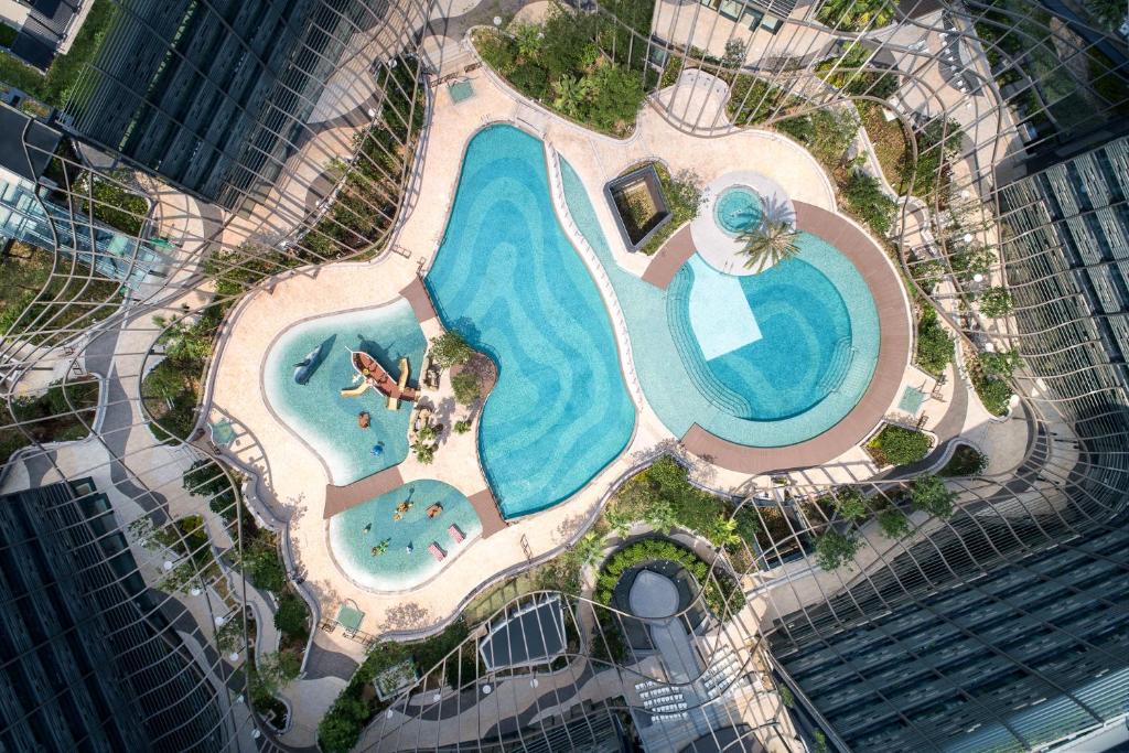 Piscina di Hong Kong Ocean Park Marriott Hotel o nelle vicinanze