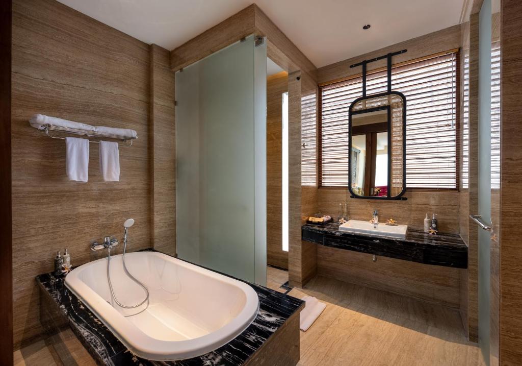 Koupelna v ubytování Mokko Suites Batubelig