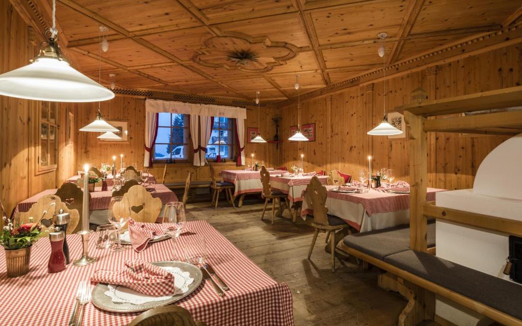 Restaurace v ubytování Hotel Kreuzberg Monte Croce
