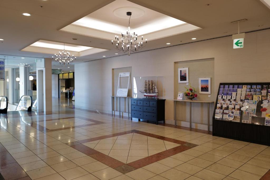 Vstupní hala nebo recepce v ubytování Yokohama Sakuragicho Washington Hotel