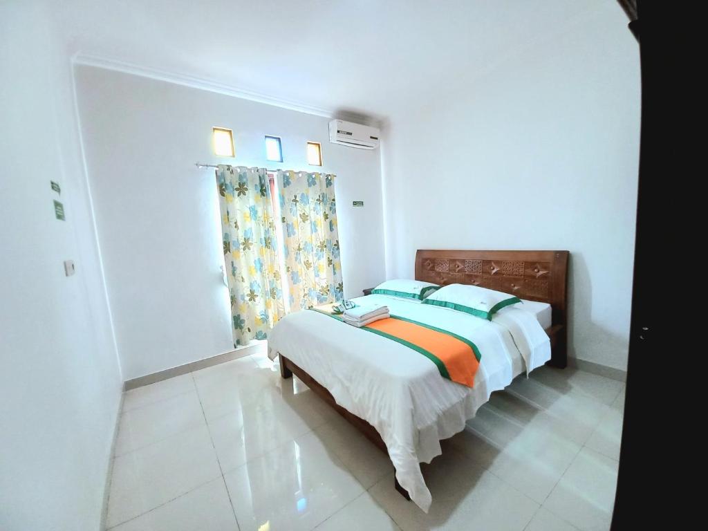 Homestay Jogja dekat Malioboro by Simply Homy - Six-Bedroom House