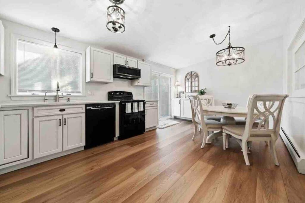 French Country Inspired Two Bed Guest Suite, Londonderry (updated