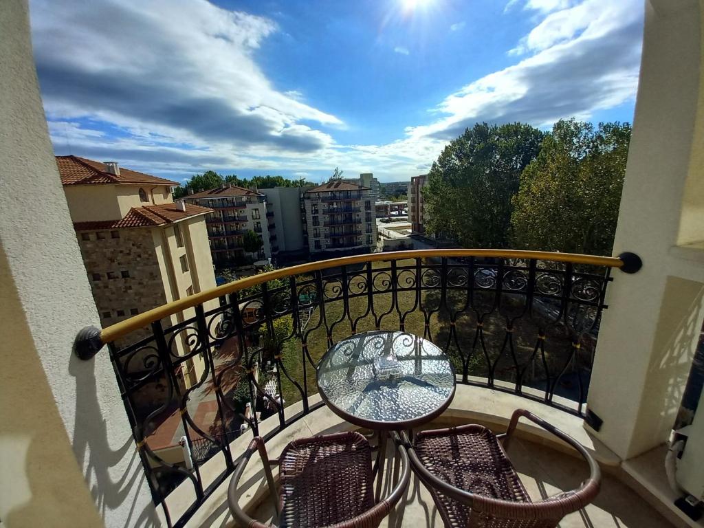 Balkón nebo terasa v ubytování Private Apartment Grand Resort 11