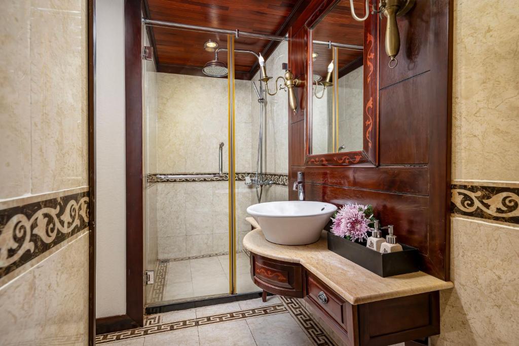 Indochina Sails Ha Long Bay - 6