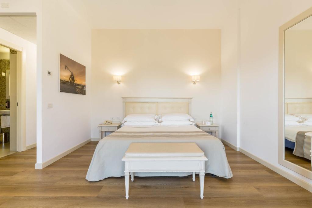 Hotel Catalunya - Doppelzimmer Mit Balkon