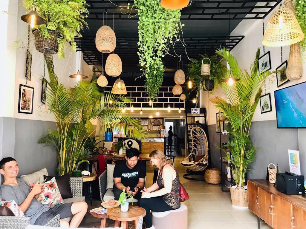 THE PLACE Hostel Battambang 4