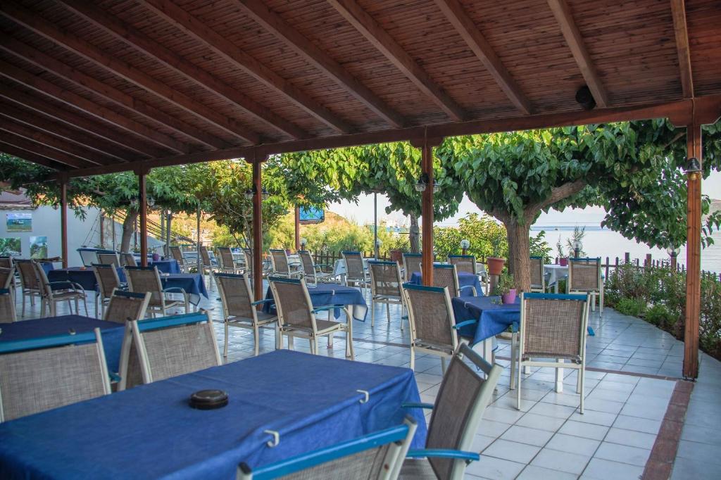 Restauracja lub miejsce do jedzenia w obiekcie Argo Rooms & Studios