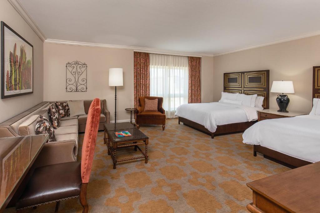 The Westin Riverwalk, San Antonio - Suite De Reina De Un Dormitorio Con Sofá Cama - Vista De La Ciudad