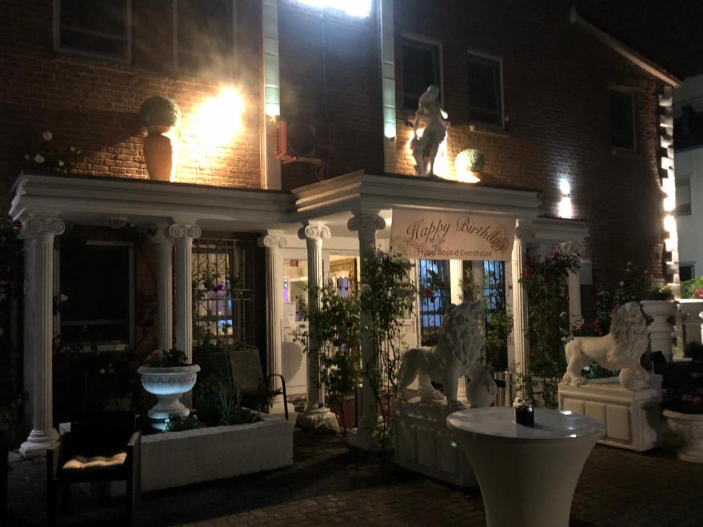 Hotel Bouzid - Laatzen - Resim 10