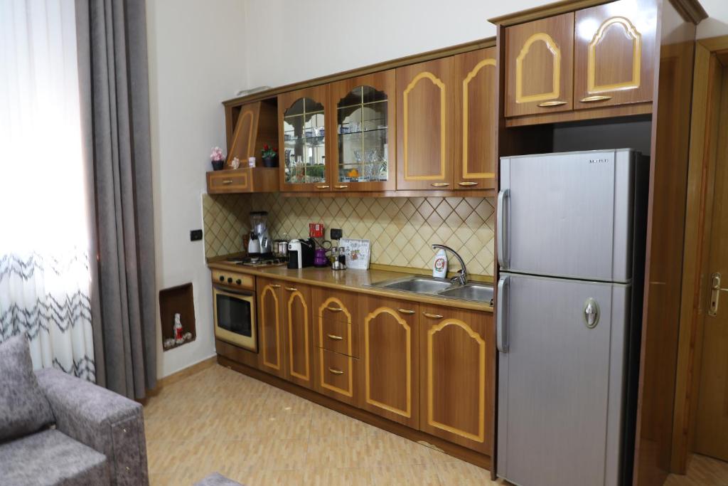Dogra Apartment In City Centre - Imazhi 9