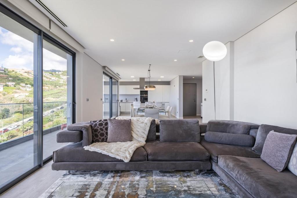 Traveler Penthouse Living Reference: Tower Penthouse By Madeira Sun Travel Funchal Updated Prices 2025