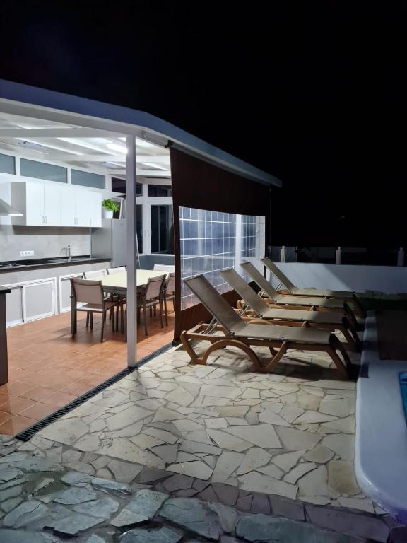 Balkón nebo terasa v ubytování JVG VILLAS - Villa Joval
