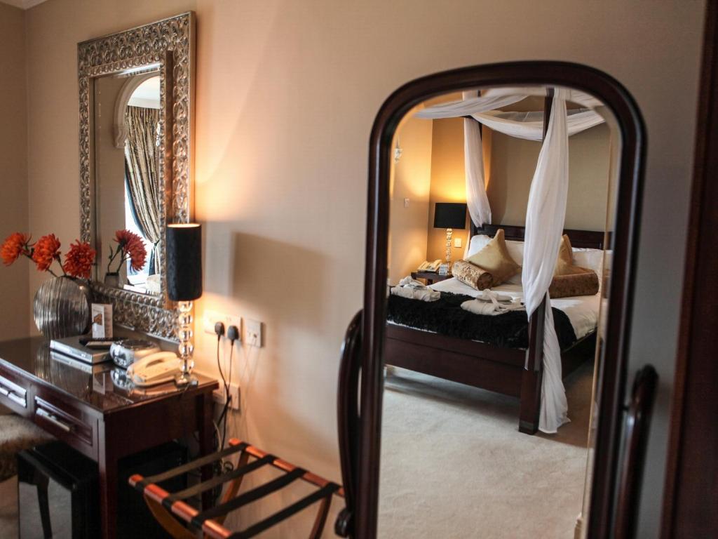 Letto o letti in una camera di The Fairview Boutique Hotel