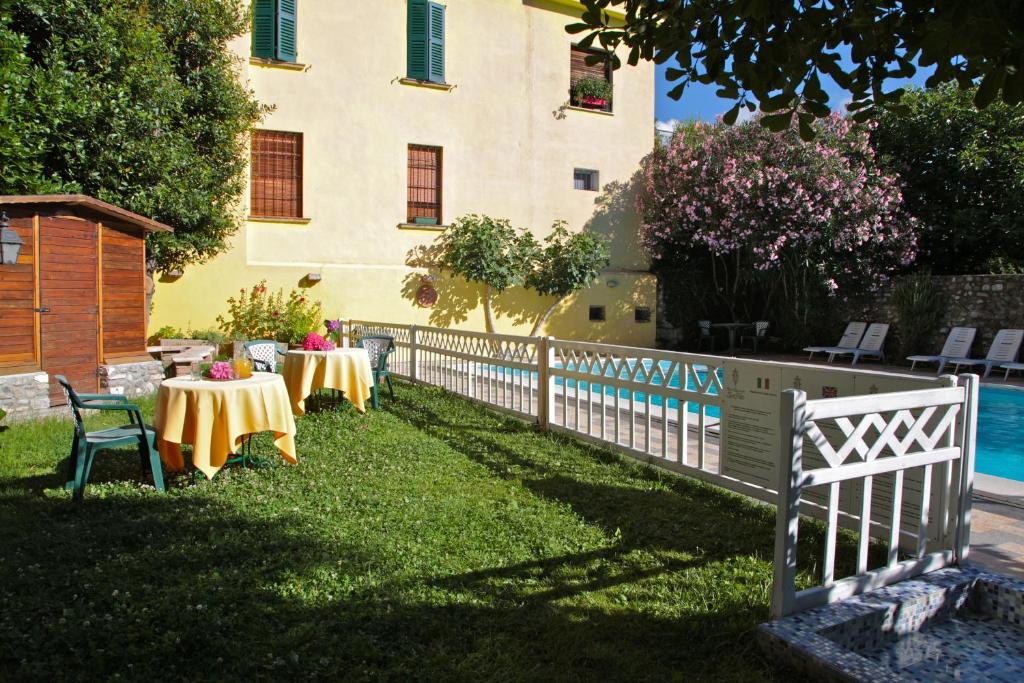 Piscina di Hotel San Filis o nelle vicinanze