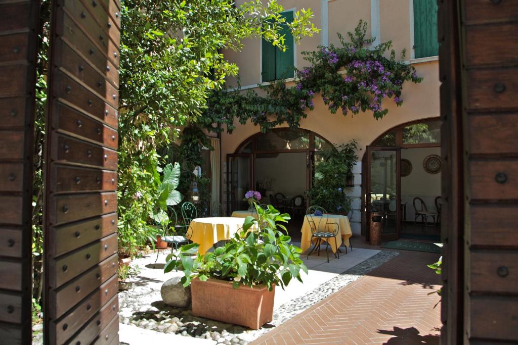 Giardino di Hotel San Filis