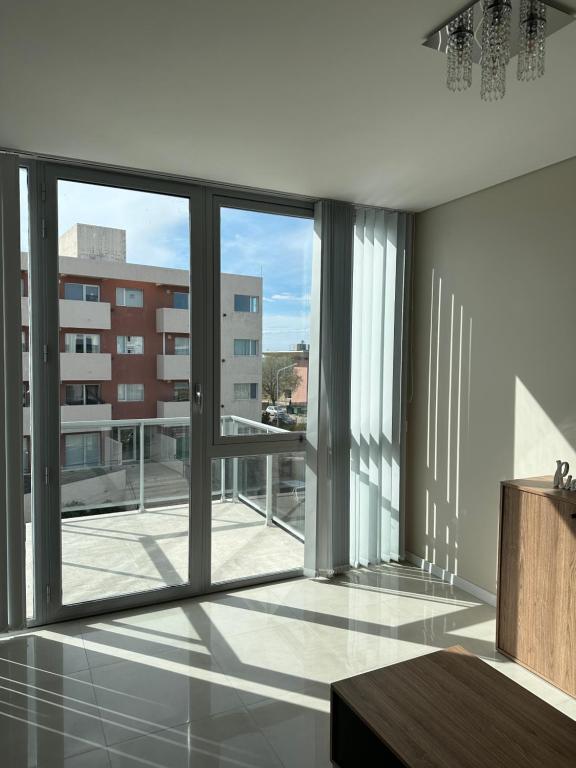 En balkon eller terrasse på Luminoso depto en Puerto Madryn