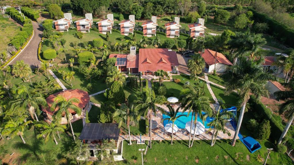 an aerial view of a resort with a swimming pool at Vida Boa Pousada in Águas de Lindoia