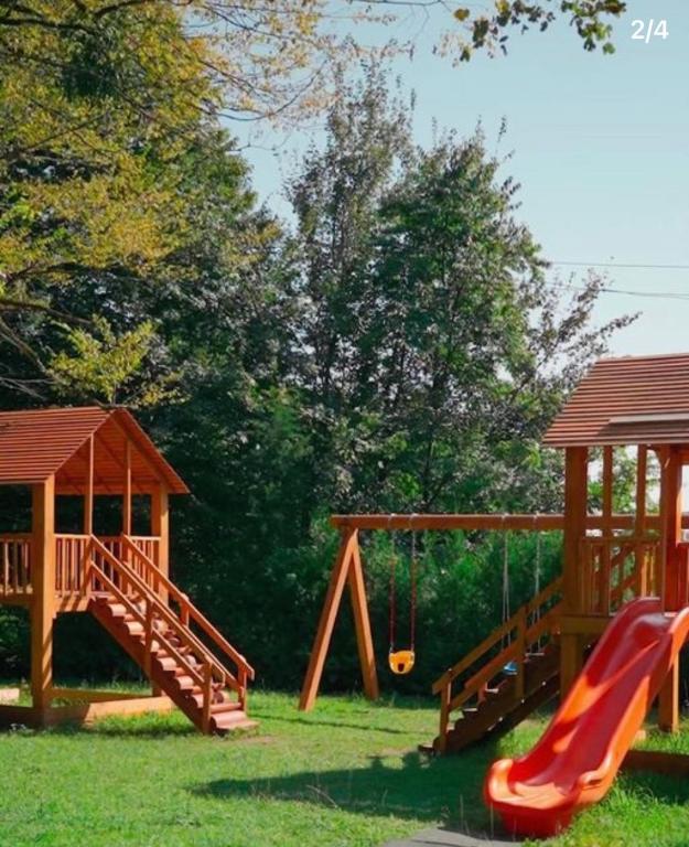 Herní místnost nebo prostor pro děti v ubytování Wald Hotel Lagodekhi Rooms