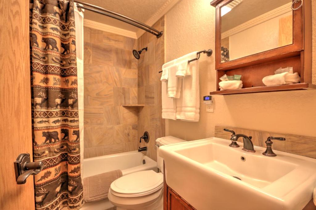 Vannituba majutusasutuses Yellowstone Gateway Inn