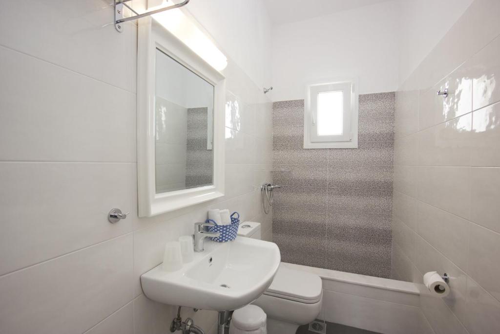 Koupelna v ubytování Anixi Hotel