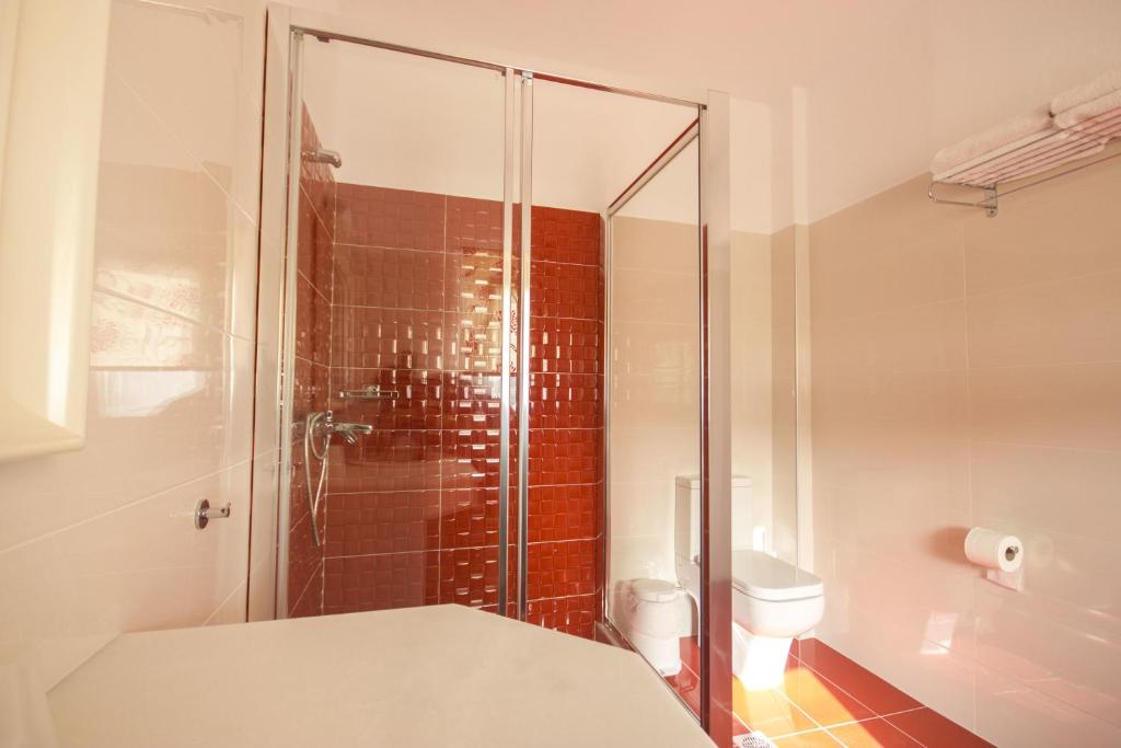 Koupelna v ubytování Anixi Hotel