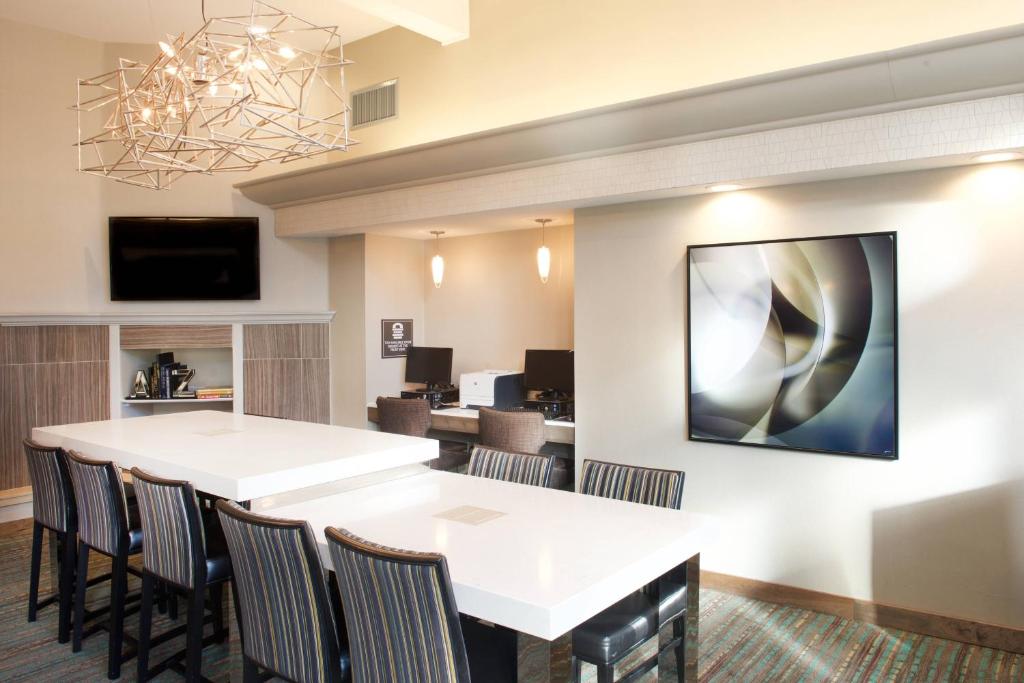 TV a/nebo společenská místnost v ubytování Residence Inn Phoenix Mesa