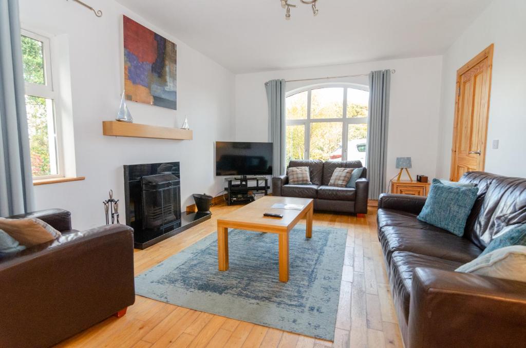 Posezení v ubytování Rathmullan Village Home