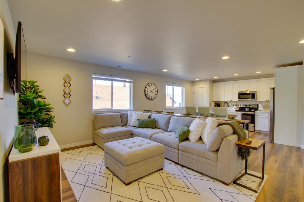 Monroe Apartment Near Evergreen State Fairgrounds!, Monroe (updated