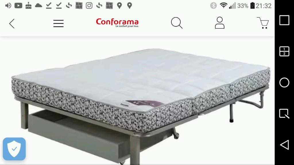 Postel nebo postele na pokoji v ubytování studio idéal couple 2 enfants, bien situé, calme