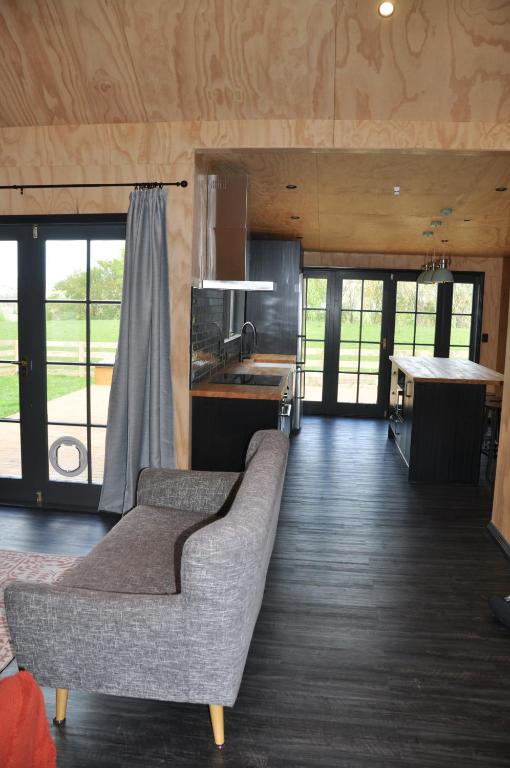 Renagour Cottage - Farmstay with Hot Tub! - Resim 11