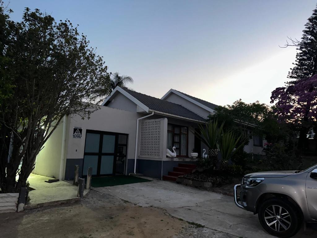 5 on Crossways GH, East London (precios actualizados 2024)