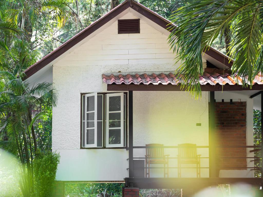 Sand Beach Bungalow - 12