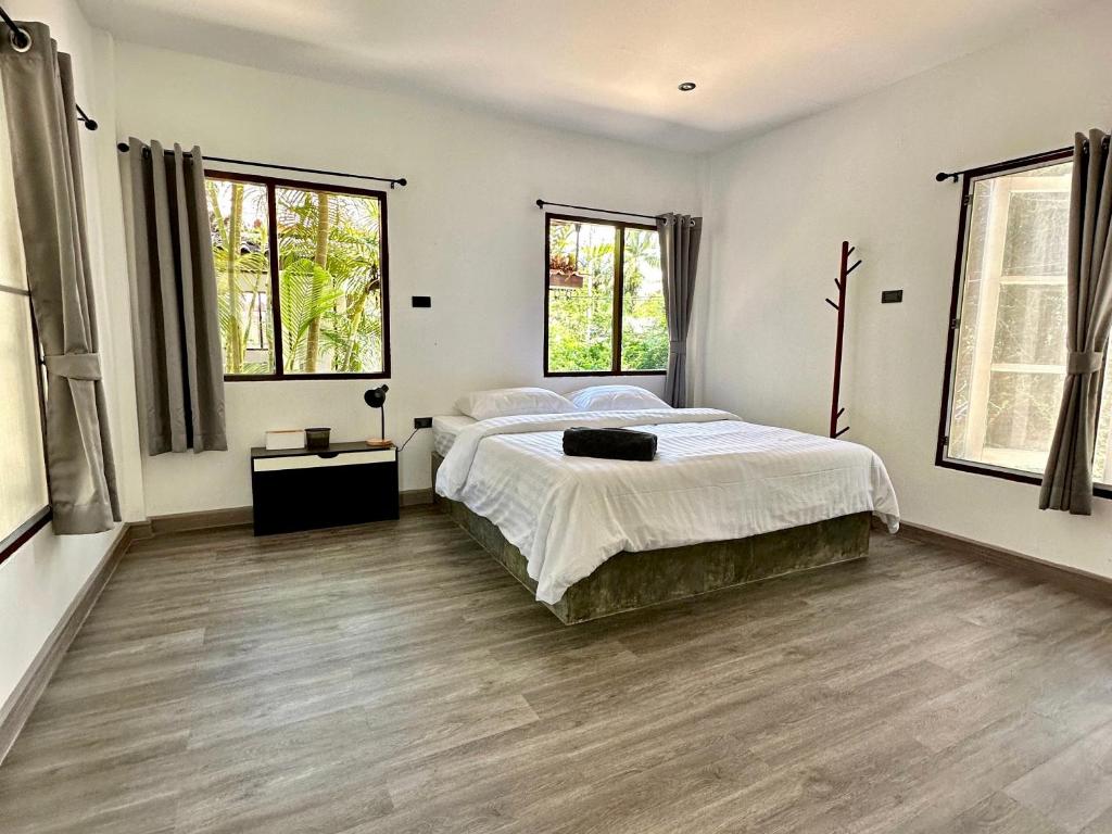 Sand Beach Bungalow - 10