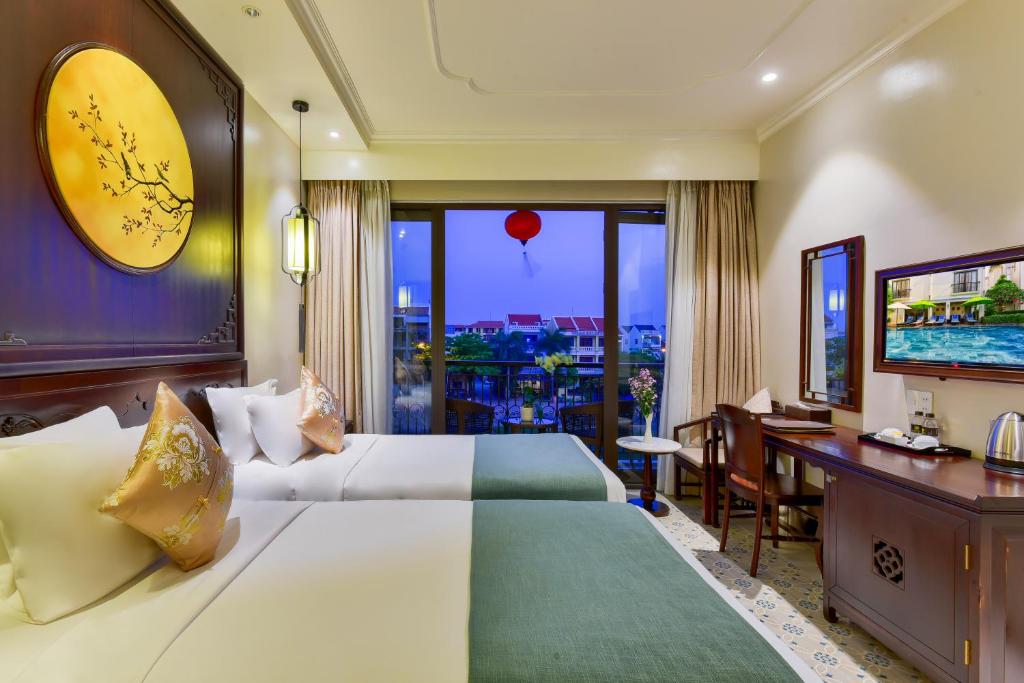 Phòng Super Deluxe 2 Giường Đơn Có Ban Công Và Tầm Nhìn Ra Sông