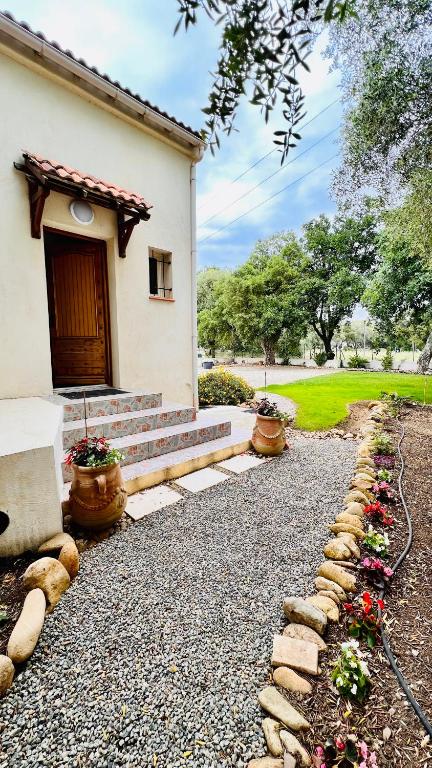 Vonkajšia záhrada v ubytovaní Chambre d'hôtes Casa Tib