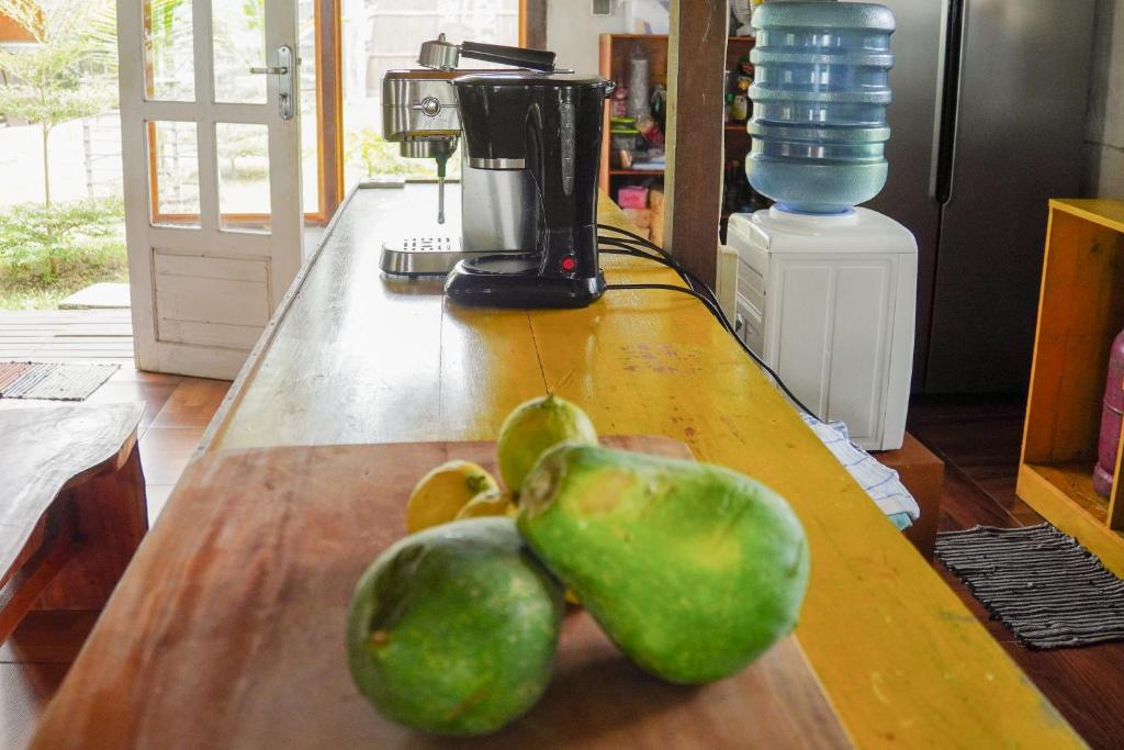 Kuchyň nebo kuchyňský kout v ubytování Momos Surf Shack
