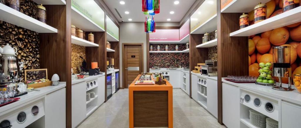 همپتون توسط هیلتون استانبول آتاکوی - Hampton by Hilton Istanbul Atakoy، همپتون توسط هیلتون استانبول آتاکوی