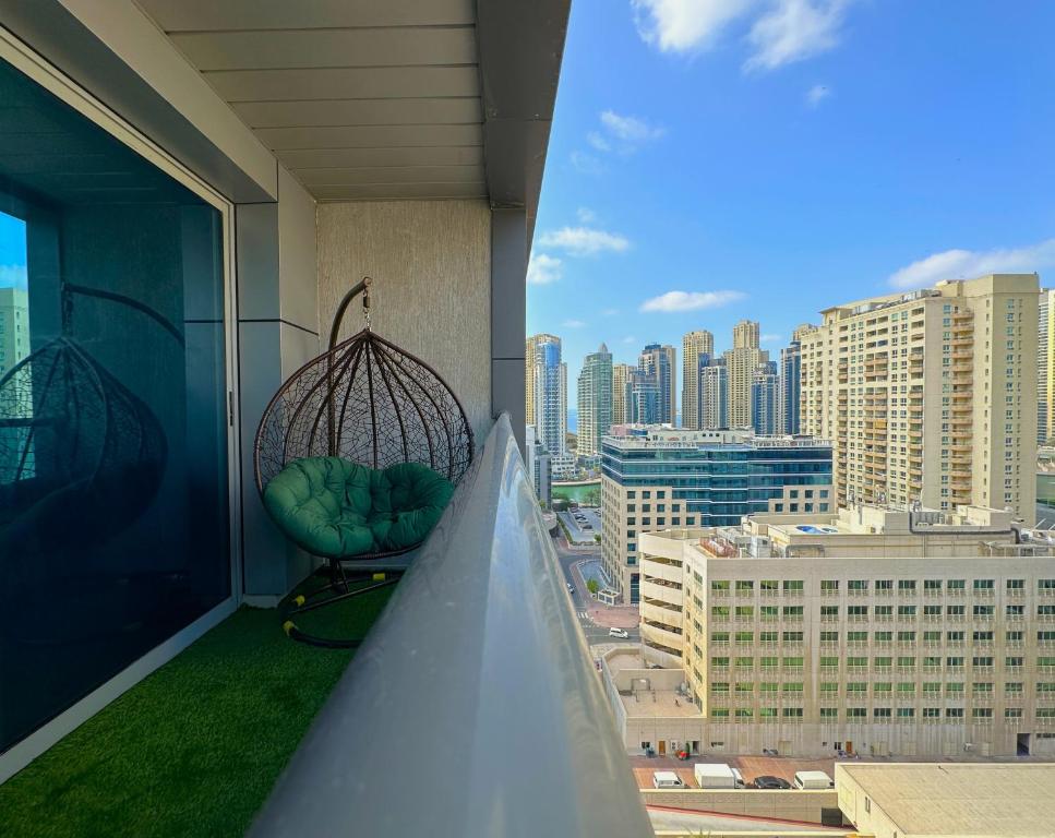 Balkón nebo terasa v ubytování Cool Studio near to Metro & Beach in Dubai Marina
