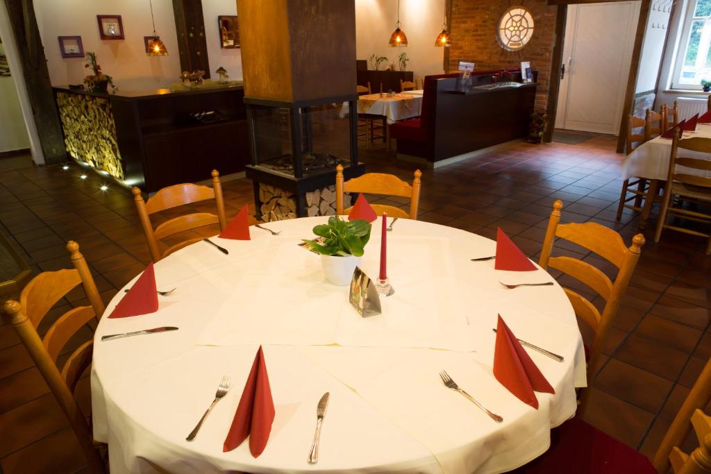 Restaurace v ubytování Hotel Restaurant Lathener Marsch
