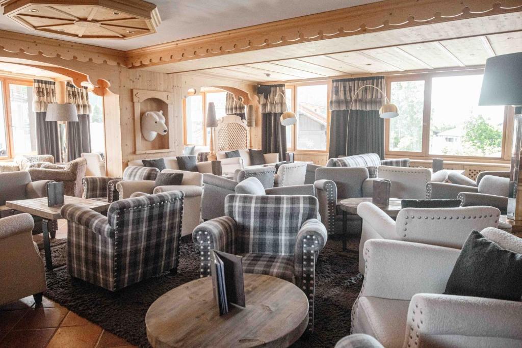Posezení v ubytování Hôtel Alpina & SPA - Restaurant Oxalis