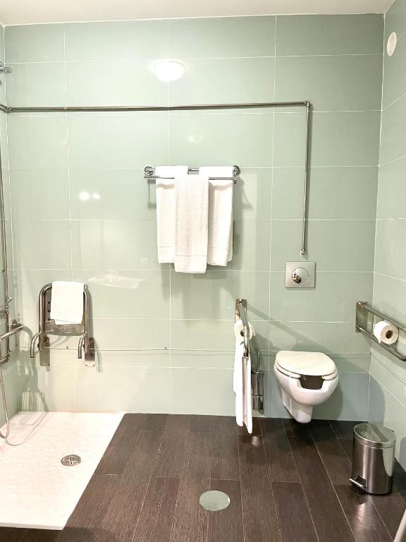 
Twin Room - Disability Access
