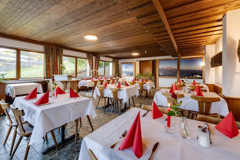 Restaurace v ubytování Gasthof zum Sessellift