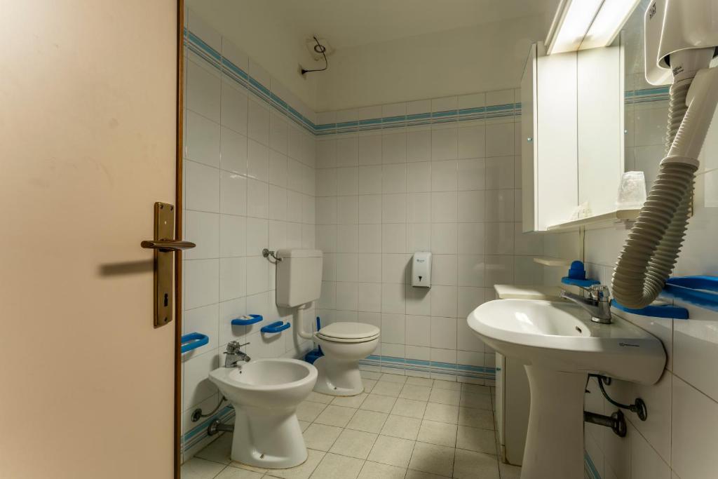 Koupelna v ubytování Giannella Beach Residence Apartment
