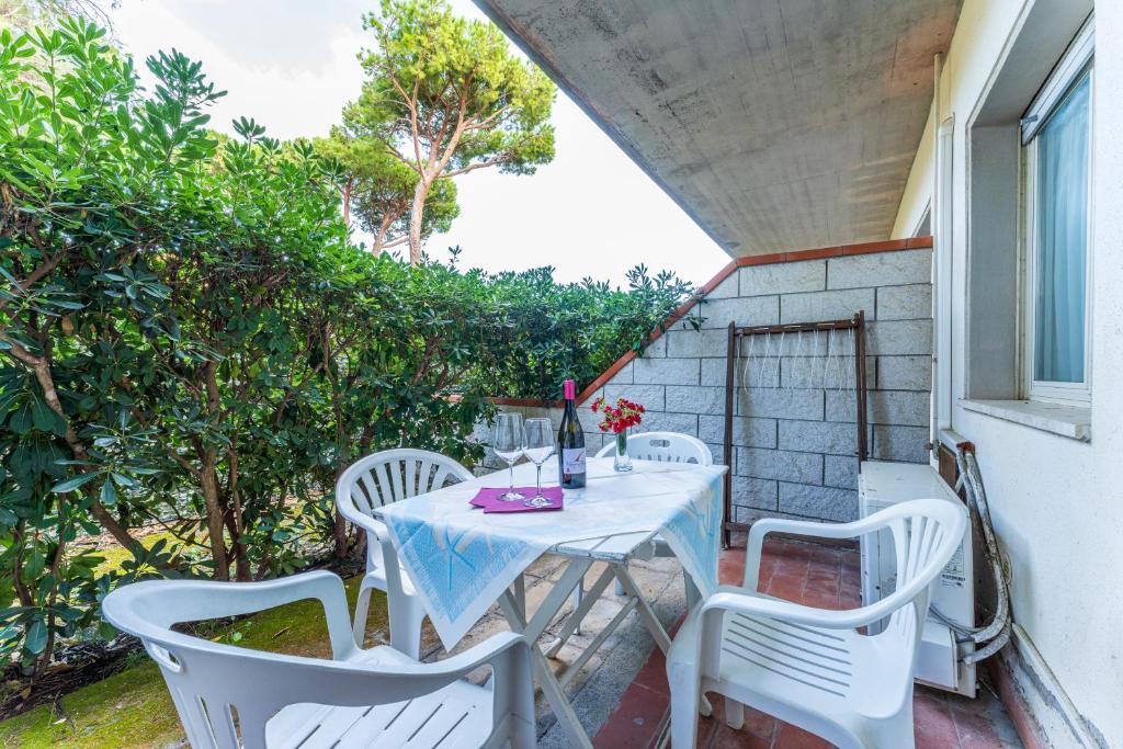 Zahrada ubytování Giannella Beach Residence Apartment