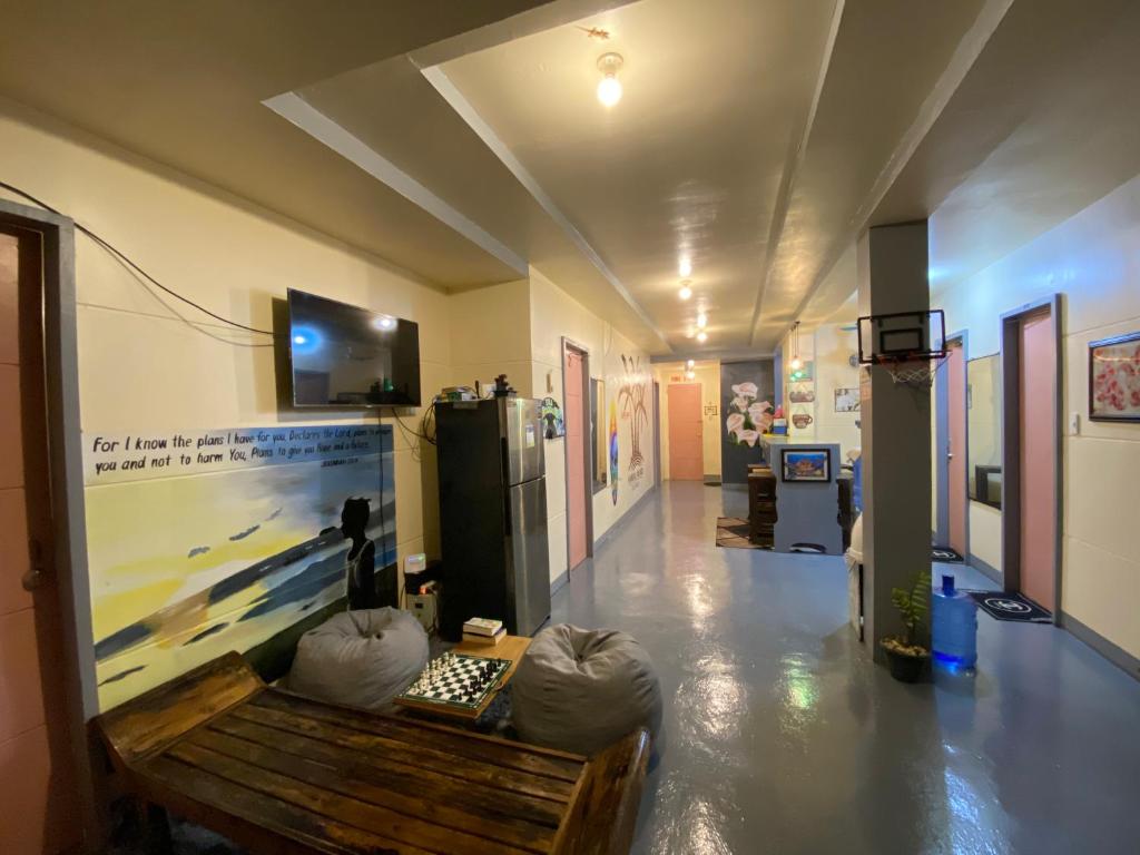TV a/nebo společenská místnost v ubytování Daltans Home Stay Siargao