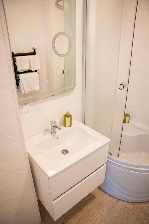 Koupelna v ubytování Hotel Cantemir