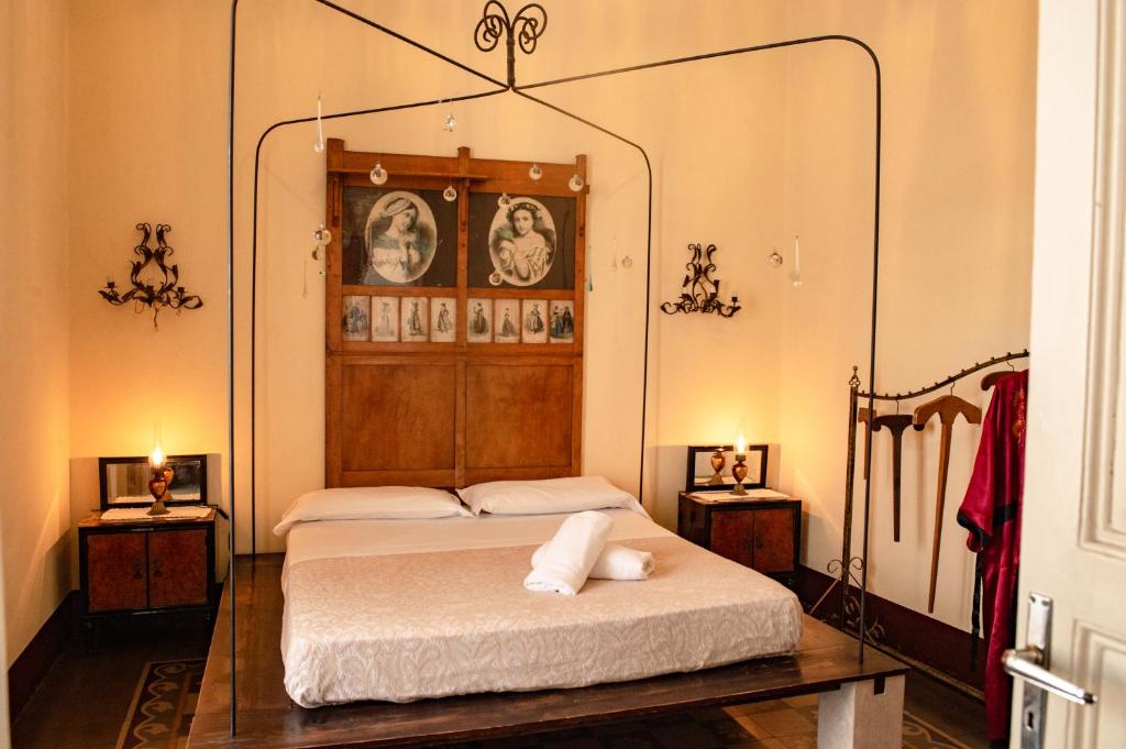 Posteľ alebo postele v izbe v ubytovaní La Cot B&B