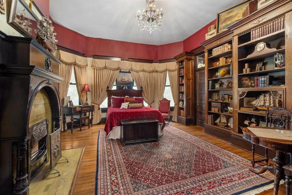 Ross Mansion Bed & Breakfast - Deluxe Room